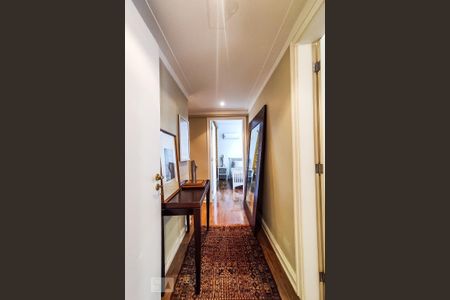 Apartamento à venda com 257m², 4 quartos e 4 vagasCorredor