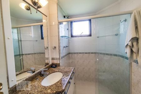 Apartamento à venda com 257m², 4 quartos e 4 vagasBanheiro da Suíte 3