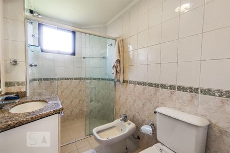 Apartamento à venda com 257m², 4 quartos e 4 vagasBanheiro da Suíte 3