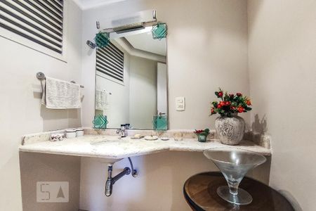 Apartamento à venda com 257m², 4 quartos e 4 vagasLavabo