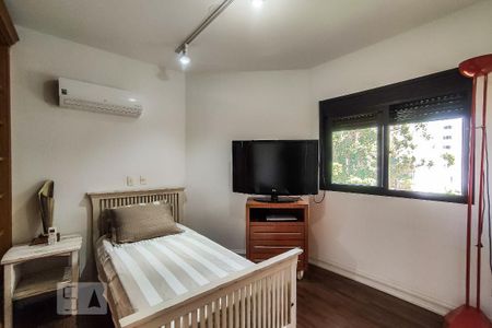 Apartamento à venda com 257m², 4 quartos e 4 vagasSuíte 2