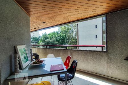 Apartamento à venda com 257m², 4 quartos e 4 vagasVaranda Gourmet