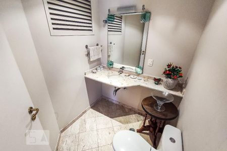 Apartamento à venda com 257m², 4 quartos e 4 vagasLavabo