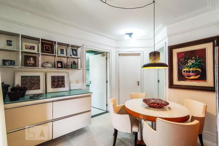 Apartamento à venda com 257m², 4 quartos e 4 vagascopa/Sala de Almoço