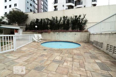 Apartamento à venda com 68m², 2 quartos e 1 vagaPiscina