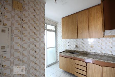 Apartamento à venda com 68m², 2 quartos e 1 vagaCozinha