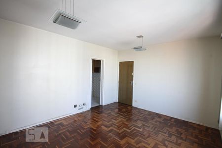 Apartamento à venda com 68m², 2 quartos e 1 vagaSala