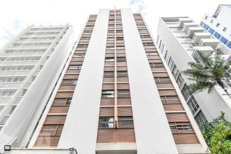 Apartamento à venda com 143m², 3 quartos e 1 vaga Apartamento à venda com 143m², 3 quartos e 1 vagaFachada