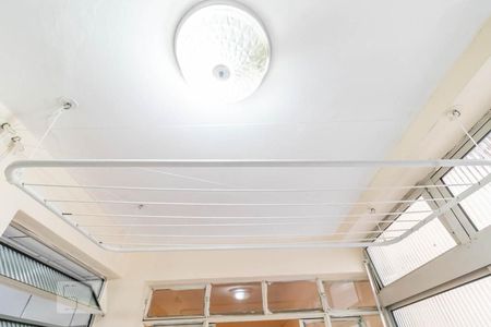 Apartamento para alugar com 68m², 2 quartos e sem vagaÁrea de serviço