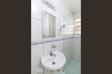 Apartamento para alugar com 68m², 2 quartos e sem vagaBanheiro