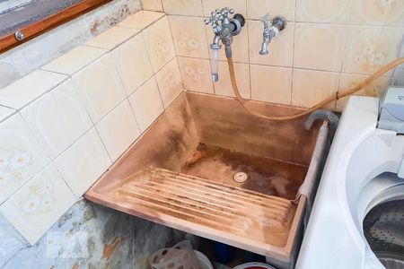 Casa à venda com 470m², 5 quartos e 7 vagas Casa à venda com 470m², 5 quartos e 7 vagasÁrea de Serviço