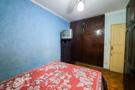 Casa à venda com 470m², 5 quartos e 7 vagas Casa à venda com 470m², 5 quartos e 7 vagasQuarto 1