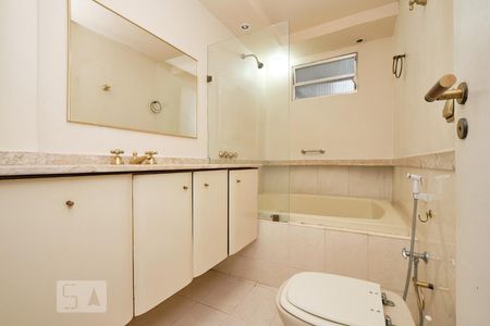 Banheiro Suíte de apartamento à venda com 3 quartos, 110m² em Tijuca, Rio de Janeiro