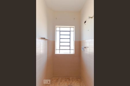 Casa para alugar com 100m², 3 quartos e sem vaga Casa para alugar com 100m², 3 quartos e sem vagaBanheiro