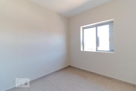 Casa para alugar com 100m², 3 quartos e sem vaga Casa para alugar com 100m², 3 quartos e sem vagaQuarto 02