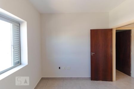 Casa para alugar com 100m², 3 quartos e sem vaga Casa para alugar com 100m², 3 quartos e sem vagaQuarto 02