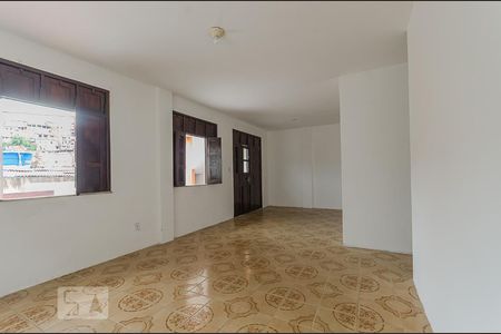 Sala 1 de casa para alugar com 8 quartos, 400m² em Acupe de Brotas, Salvador