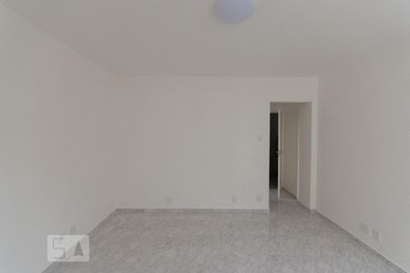Sala de apartamento para alugar com 3 quartos, 80m² em Vila Isabel, Rio de Janeiro