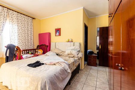 Casa à venda com 200m², 3 quartos e 3 vagasQuarto suíte 