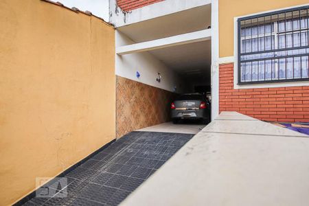 Casa à venda com 200m², 3 quartos e 3 vagasFrente 