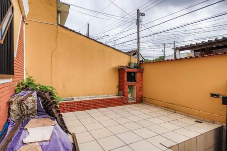 Casa à venda com 200m², 3 quartos e 3 vagasFrente 