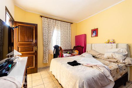 Casa à venda com 200m², 3 quartos e 3 vagasQuarto suíte 