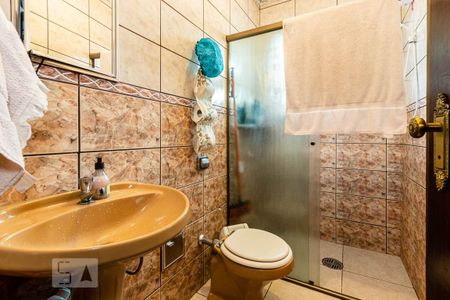 Casa à venda com 200m², 3 quartos e 3 vagasBanheiro 