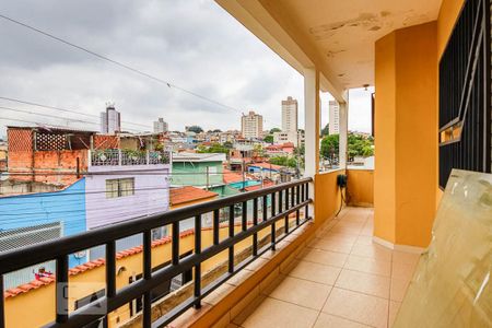 Casa à venda com 200m², 3 quartos e 3 vagasVaranda quarto suíte 