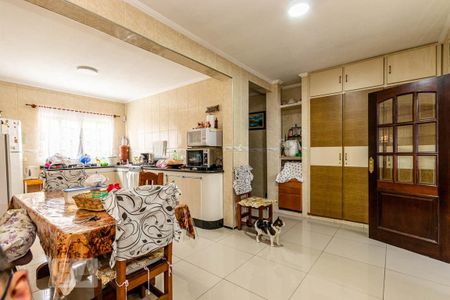 Casa à venda com 200m², 3 quartos e 3 vagasCozinha
