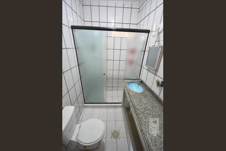 Banheiro Social de apartamento à venda com 2 quartos, 62m² em Humaitá, Rio de Janeiro