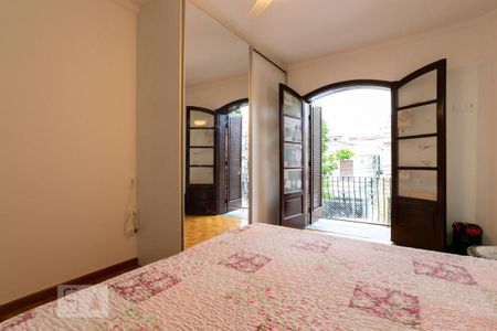 Casa à venda com 240m², 3 quartos e 3 vagasSuíte 2