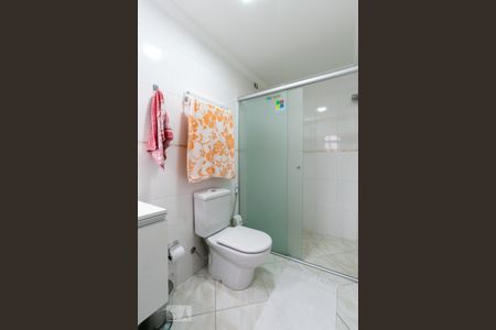 Casa à venda com 240m², 3 quartos e 3 vagasBanheiro da Suíte 2