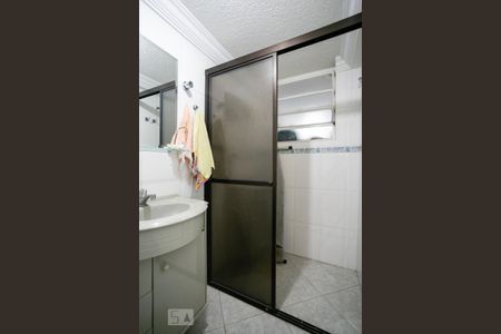 Casa à venda com 240m², 3 quartos e 3 vagasBanheiro da garagem