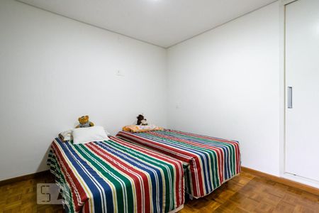 Casa à venda com 240m², 3 quartos e 3 vagasQuarto