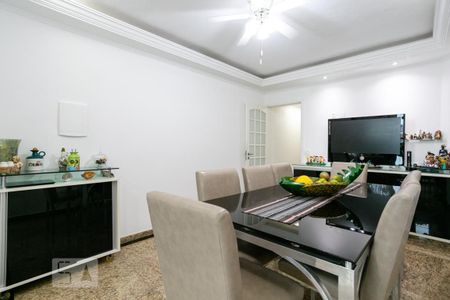 Casa à venda com 240m², 3 quartos e 3 vagasCopa