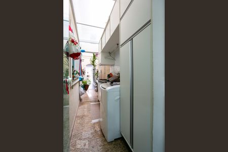 Casa à venda com 240m², 3 quartos e 3 vagasÁrea de Serviço