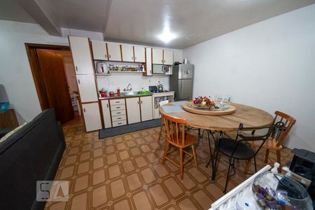 Casa à venda com 396m², 5 quartos e 4 vagasCozinha 2 externa