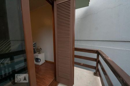Casa à venda com 396m², 5 quartos e 4 vagasSacada Quarto 4 Suíte