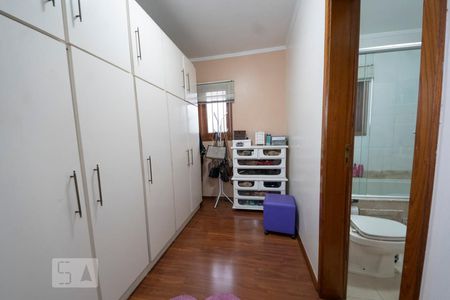 Casa à venda com 396m², 5 quartos e 4 vagasQuarto 4 Suíte