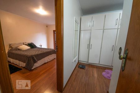 Casa à venda com 396m², 5 quartos e 4 vagasQuarto 4 Suíte