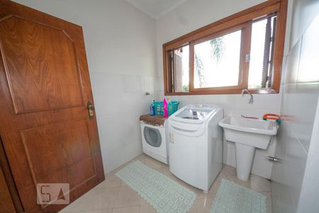 Casa à venda com 396m², 5 quartos e 4 vagasÁrea de Serviço