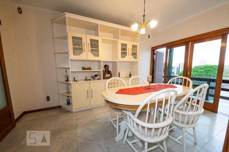 Casa à venda com 396m², 5 quartos e 4 vagasCopa/Sala de Jantar