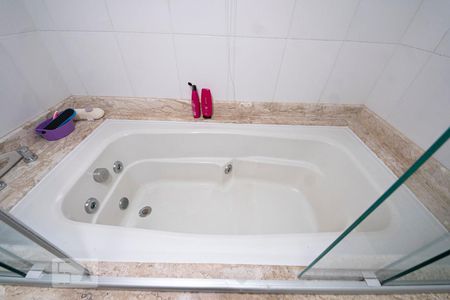 Casa à venda com 396m², 5 quartos e 4 vagasQuarto 4 Suíte