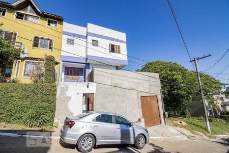 Casa de condomínio à venda com 300m², 3 quartos e 4 vagasFachada