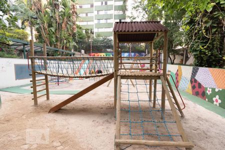 Apartamento para alugar com 160m², 4 quartos e 1 vagaPlayground