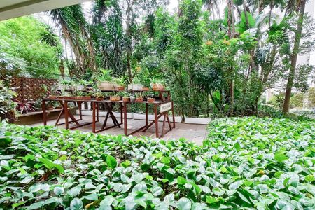 Apartamento para alugar com 160m², 4 quartos e 1 vagaÁrea Verde Externa