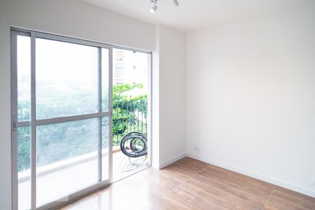 Sala de apartamento à venda com 2 quartos, 65m² em Vila Congonhas, São Paulo