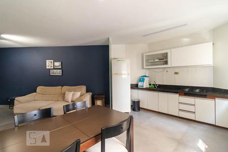 Sala e cozinha de apartamento à venda com 1 quarto, 49m² em Jardim Paulista, São Paulo