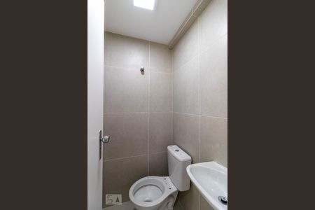 Apartamento à venda com 58m², 2 quartos e 1 vagaBanheiro de Serviço