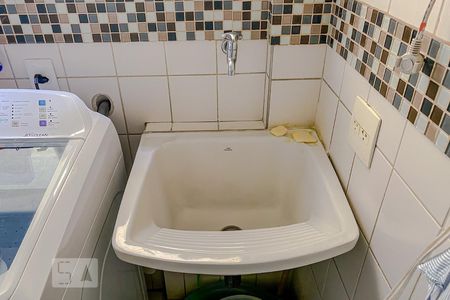 Apartamento à venda com 87m², 3 quartos e 2 vagasDetalhe Lavanderia